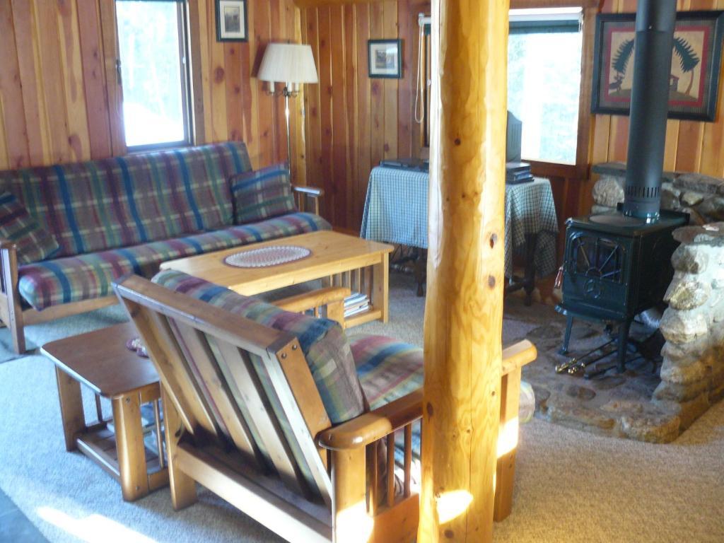 Hitching Post Resort Kelowna Chambre photo