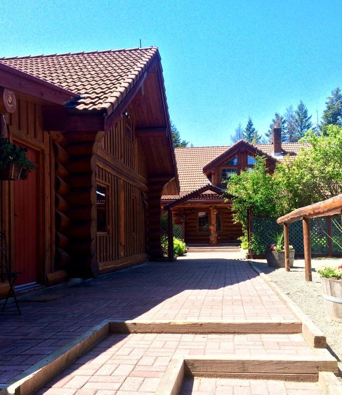 Hitching Post Resort Kelowna Extérieur photo
